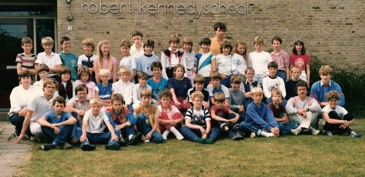 1982-83-klassen-foto-s-robertkennedy-school-8-82-83.jpg