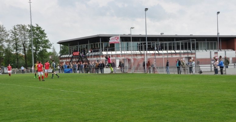 3e doelpunt (Foto: Paparazzi Media)