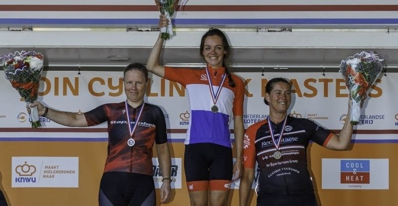 3e prijs Brons NK-Masters Petra van Leeuwen ( 10-7-2022)