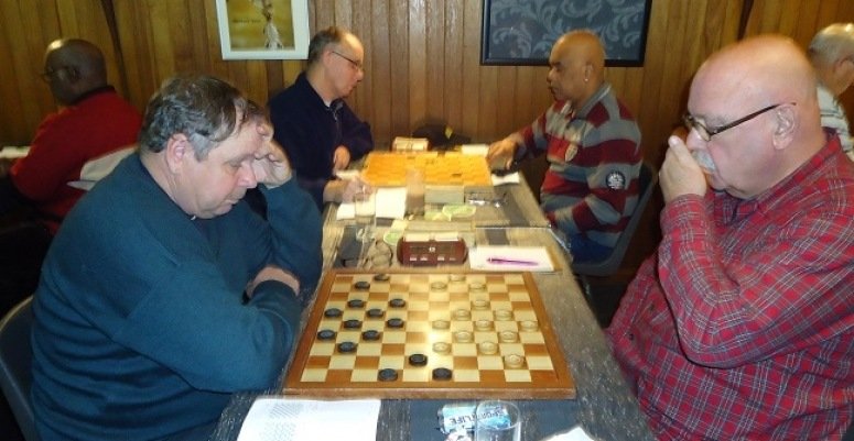 links op de foto matchwinner Kees Harte